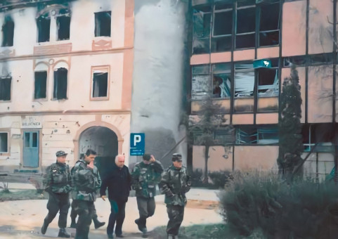 23. Od srpnja 1991. neprijatelj je svakodnevno barbarski razarao grad Otočac – uništeno središte grada.